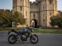Honda CB 650 R — lateral