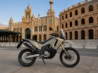 Honda CRF 250 Rally — zijkant