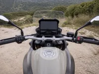 Moto Guzzi Stelvio — détail
