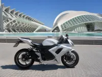 Suzuki GSX-R 600 — laterale