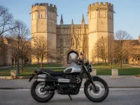 Triumph Street Scrambler 900 ABS — side