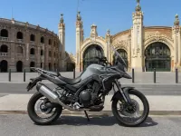 Voge 900 DSX — laterale