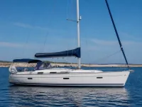 Bavaria 49 — seitlich