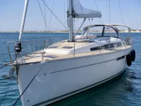 Bavaria Cruiser 50 — front