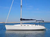Beneteau First 40.7 — seitlich