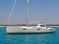 Beneteau Sense 50 — zijkant