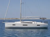 Dufour 360 — сбоку