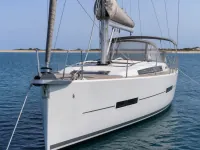 Dufour 410 Grand Large — anteriore