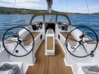 Dufour 410 Grand Large — dettaglio