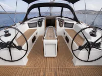 Dufour 525 Grand Large — detail