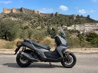 BMW C 400 X — сбоку