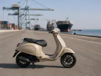 Vespa Primavera 125 — сбоку